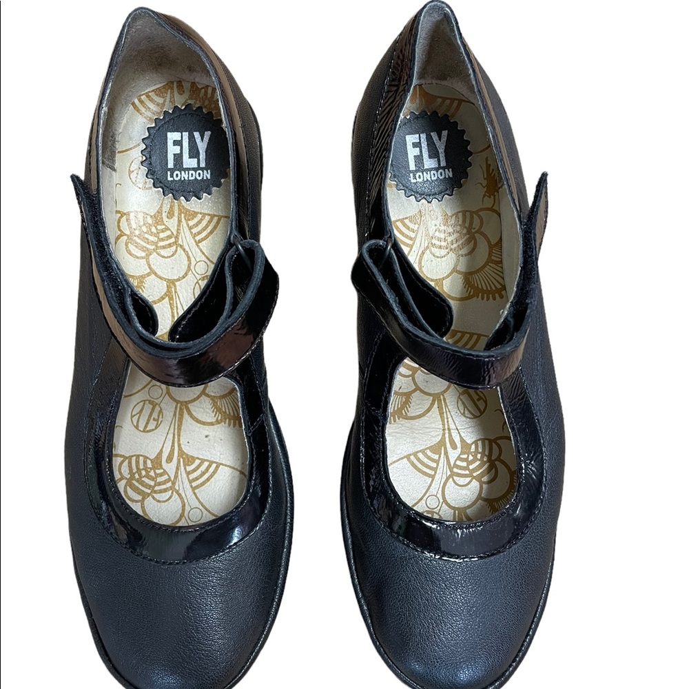 Fly London Black Wedge Shoe with Patent Leather Accent. EUC Size 42W